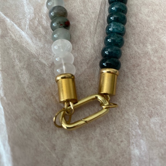 20-21” 8mm Opal Jade Necklace - Picture 2 of 3